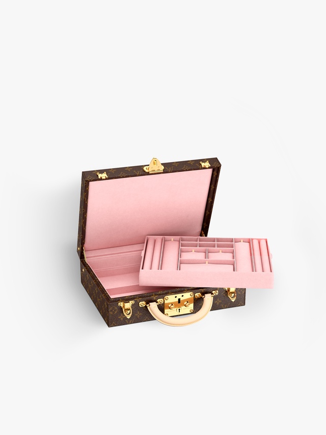 Pink ballerina jewelry box