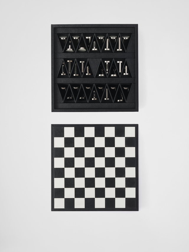 Saffiano leather chess set