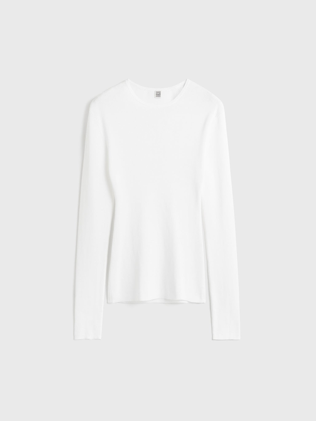 Compact cotton top white