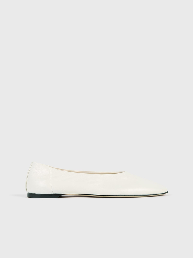 Slip naplack ballerinas off white